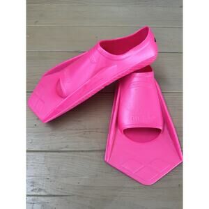 Arena Powerfin Swim Training Fins Pink Youth Size 3-4 Short Blade Pool